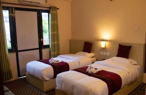 Pokhara House | Hotel New Darshan