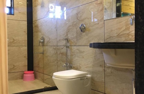 Abu Road Hotel | Hotel New Golden Veena