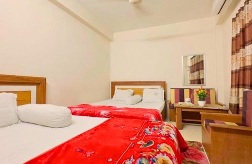 Dhaka Hotel | Hotel New Royal Palace Dhanmondi