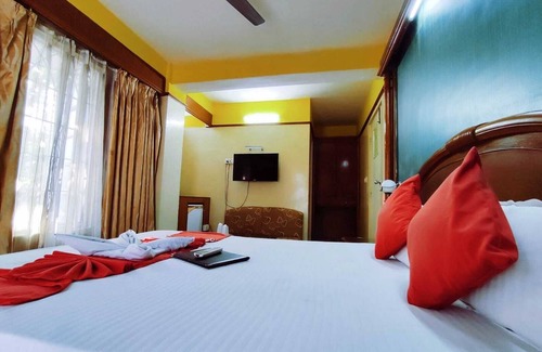 Siliguri Hotel | Hotel Niladrii Palace