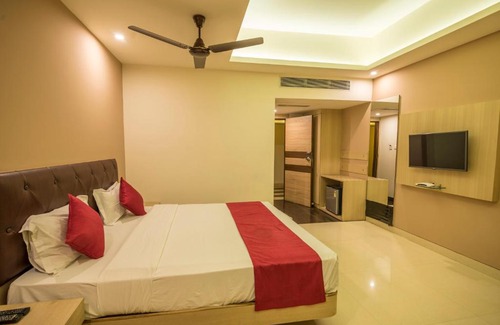 Maharana Pratap Nagar Hotel | Hotel Nisarga