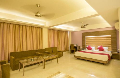 Maharana Pratap Nagar Hotel | Hotel Nisarga