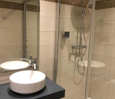 Bagneres-de-Bigorre Hotel | Hotel O Chiroulet