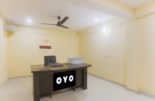 Karchana Hotel | Hotel O Galaxy Inn