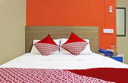 Karimun Hotel | Hotel O Homestay Daniel 76NearTaman Hijau Karimun