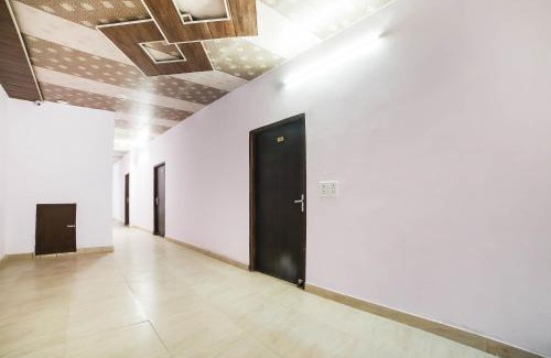 New Delhi Hotel | Hotel O Iris Lite