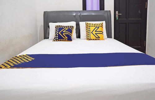 Blitar Hotel | Hotel O Kost Putih Syariah