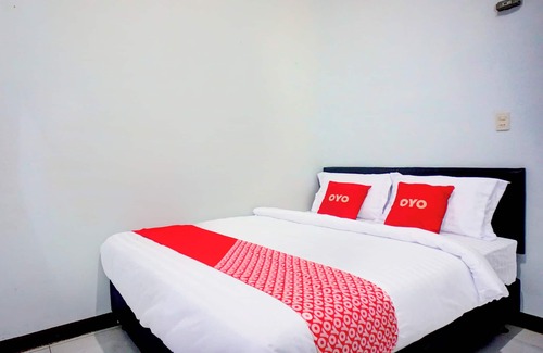 Medan Hotel | Hotel O Krakatau Near Universitas Muhammadiya Sumatra Utara (UMSU)