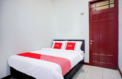 Medan Hotel | Hotel O Krakatau Near Universitas Muhammadiya Sumatra Utara (UMSU)