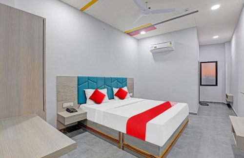 Bardoli Hotel | Hotel O Lotus