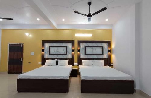 Faizabad Apartment | Hotel O Maa Yashodha Palace