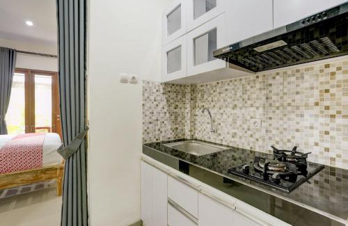 Renon Hotel | Hotel O March 67 Stay