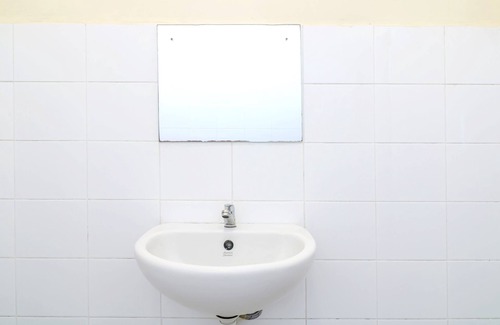 Downtown Kuta Hotel | Hotel O Nan Berlian Inn