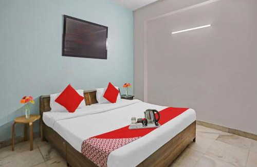 New Delhi Hotel | Hotel O Premium Stay Near Dlf Avenue Saket