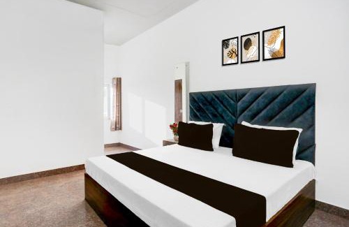 Sadabad Hotel | HOTEL O RAJENDRA PALACE