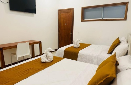 Pisco Hotel | HOTEL OVERLAND