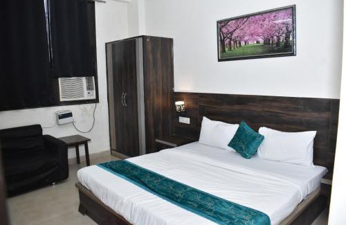 Taj Ganj Hotel | Hotel P S Villa & Banquet