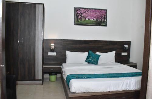Taj Ganj Hotel | Hotel P S Villa & Banquet
