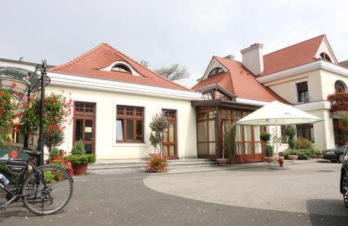 Konin Hotel | Hotel Pałacyk Konin