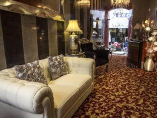 Encarnacion-Regina Hotel | Hotel Palace Sevilla