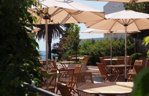 Petrovac Hotel | Hotel Palas