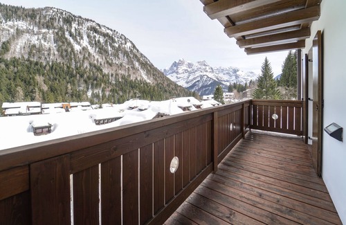 Madonna di Campiglio House | Hotel Perla
