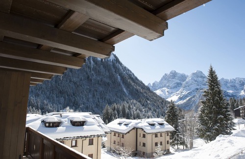 Madonna di Campiglio House | Hotel Perla