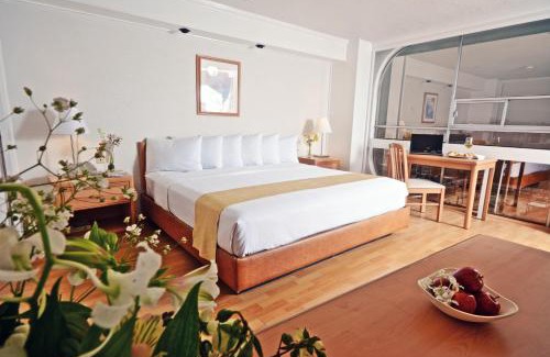 Zona Rosa Hotel | Hotel PF