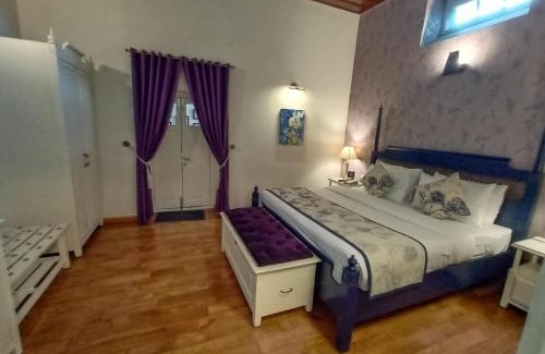 The Mall Road Hotel | Hotel Pine Retreat Mallroad
