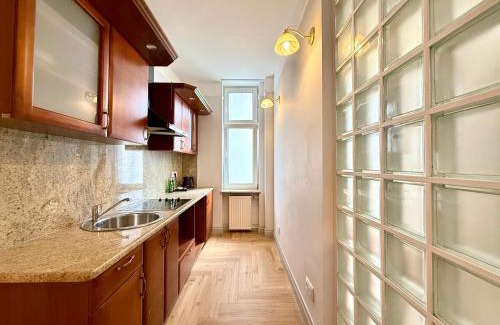 Stare Miasto Apartment | Hotel - Pokoje i Apartamenty Heban