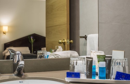 Central District Hotel | Hotel Porcel Navas