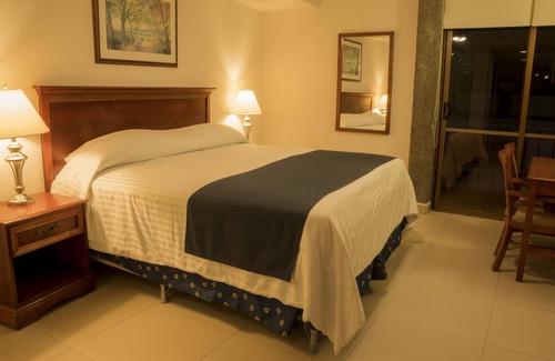 Downtown Puerto Vallarta Hotel | Hotel Porto Allegro - Near Malecon