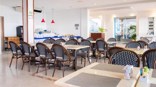 Punta Hansa Hotel | Hotel Portobelo beach