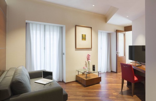 Sol Hotel | Hotel Preciados