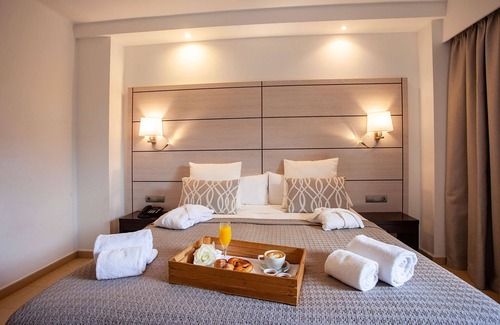 Sant Antoni de Portmany Hotel | Hotel Puchet
