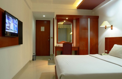 Rawasari Hotel | Hotel Puri Mega