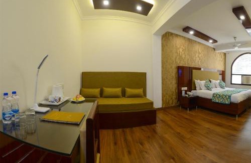 Basai Hotel | Hotel Pushp Villa Agra Taj East Gate