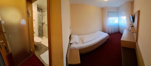 Freiberg am Neckar Hotel | Hotel Rössle