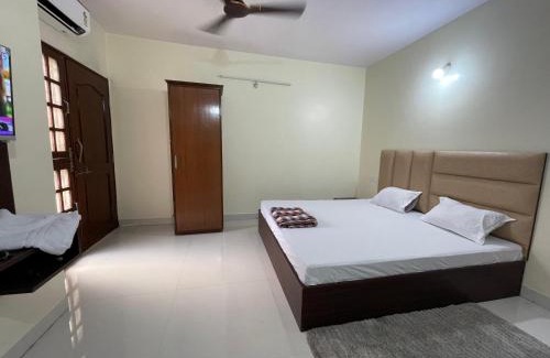 Piparia Hotel | Hotel Radha krishna regency