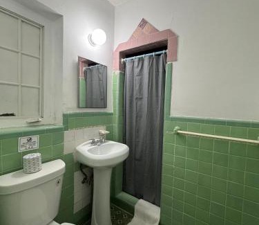 Little Havana Hotel | Hotel Rainbow - Miami - Little Havanna