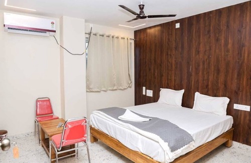 Tirupati Hotel | Hotel rama grand