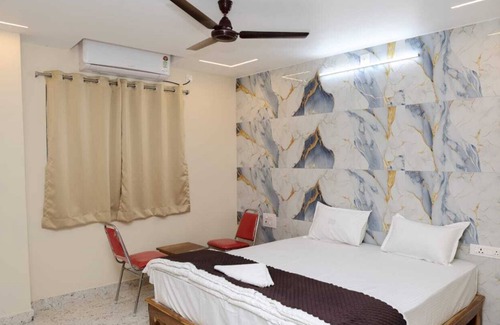 Tirupati Hotel | Hotel rama grand
