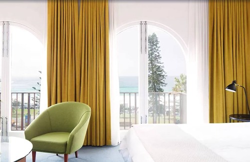 Bondi Beach Hotel | Hotel Ravesis