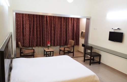 Deccan Gymkhana Hotel | Hotel Raviraj