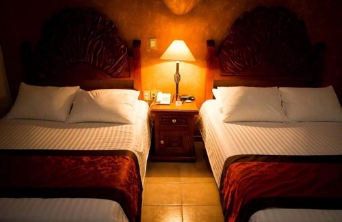 Leon Hotel | Hotel Real Azteca Boulevard