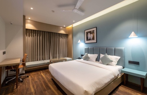 Bhopal Hotel | Hotel Regal Grand