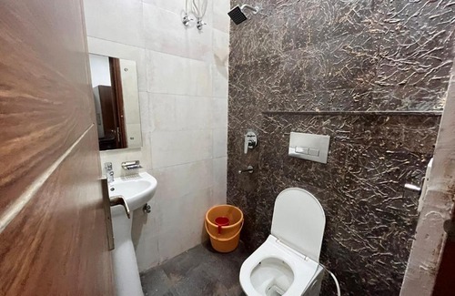 Chandigarh Hotel | Hotel Regency, Chandigarh