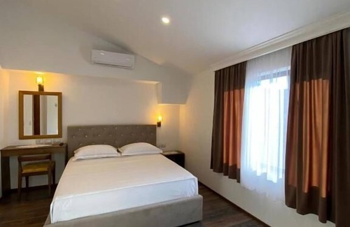 Berat Hotel | Hotel Republika Berat
