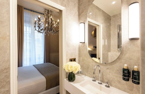 Porte-Dauphine Hotel | Hotel Residence Foch