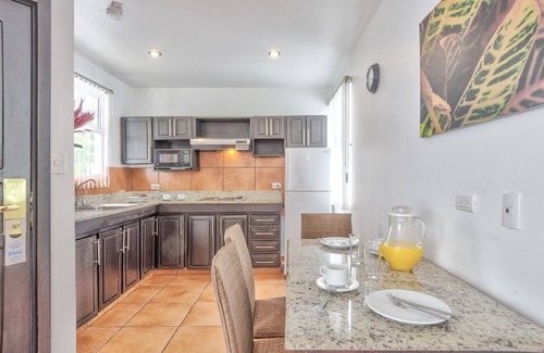 Mata Redonda Apartment | Hotel Residence Inn Suites Cristina